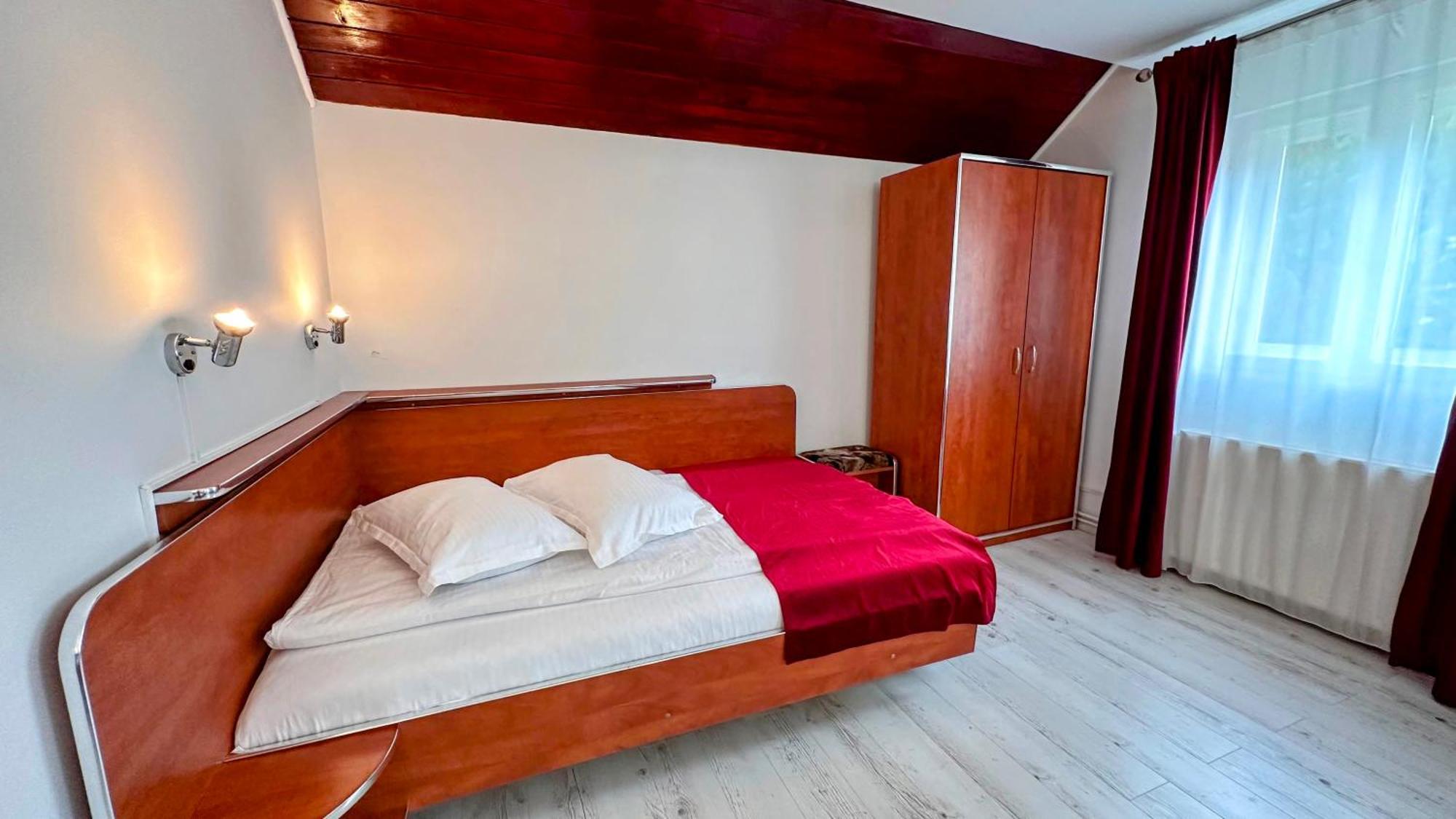Valea Alba View - Self Check-In Hotel Busteni Exterior photo