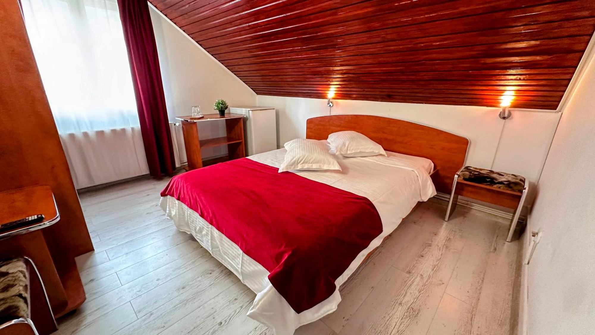Valea Alba View - Self Check-In Hotel Busteni Exterior photo