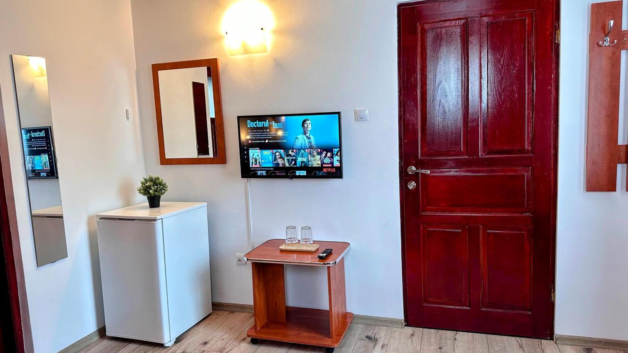 Valea Alba View - Self Check-In Hotel Busteni Exterior photo