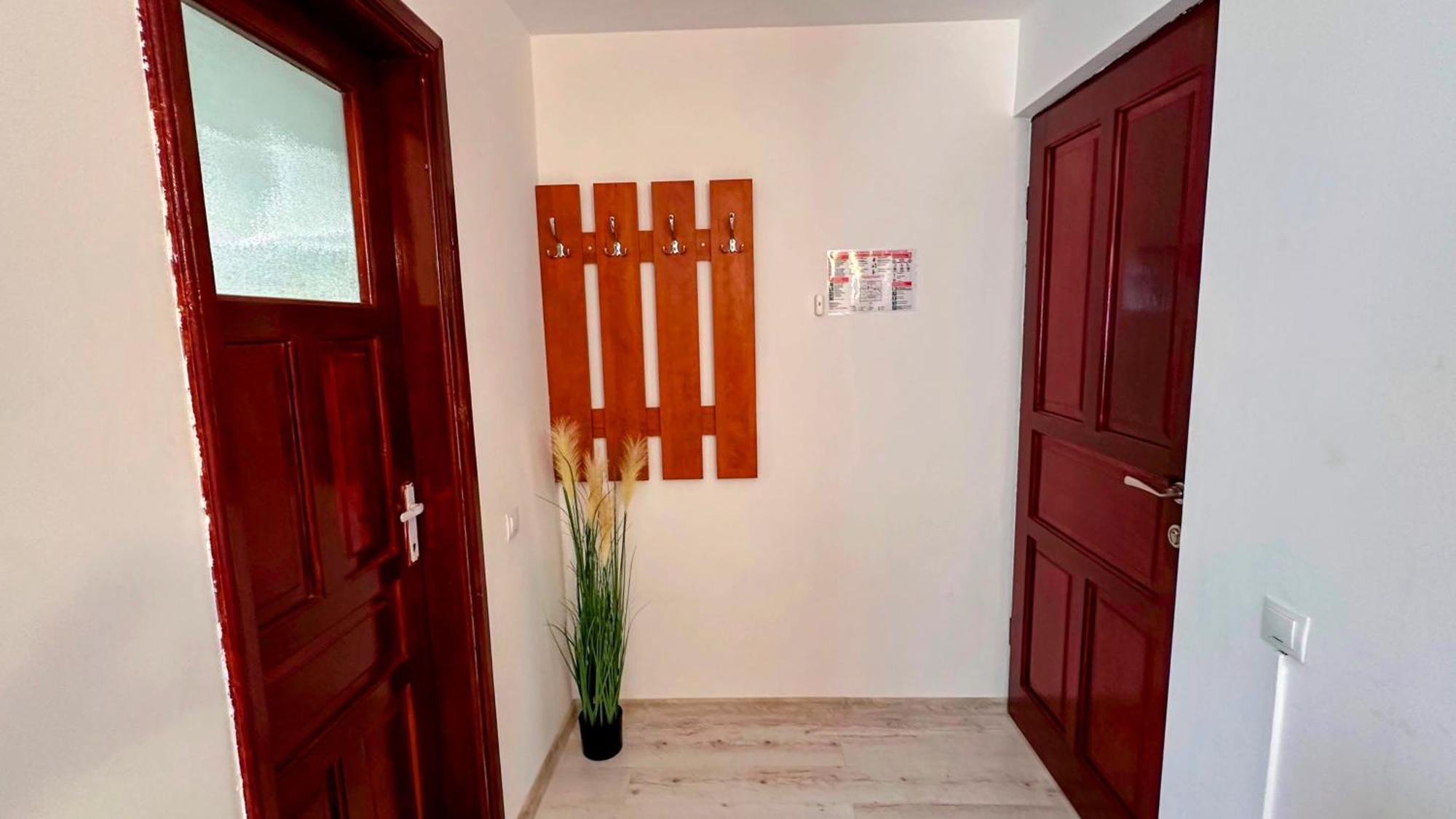 Valea Alba View - Self Check-In Hotel Busteni Exterior photo