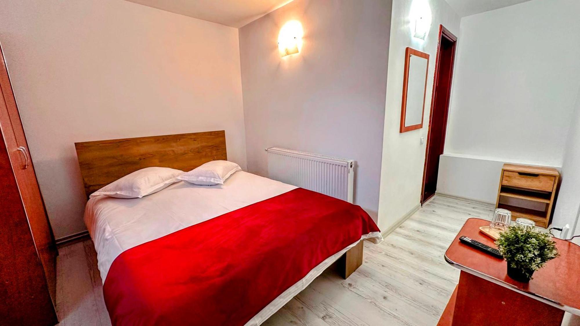 Valea Alba View - Self Check-In Hotel Busteni Exterior photo
