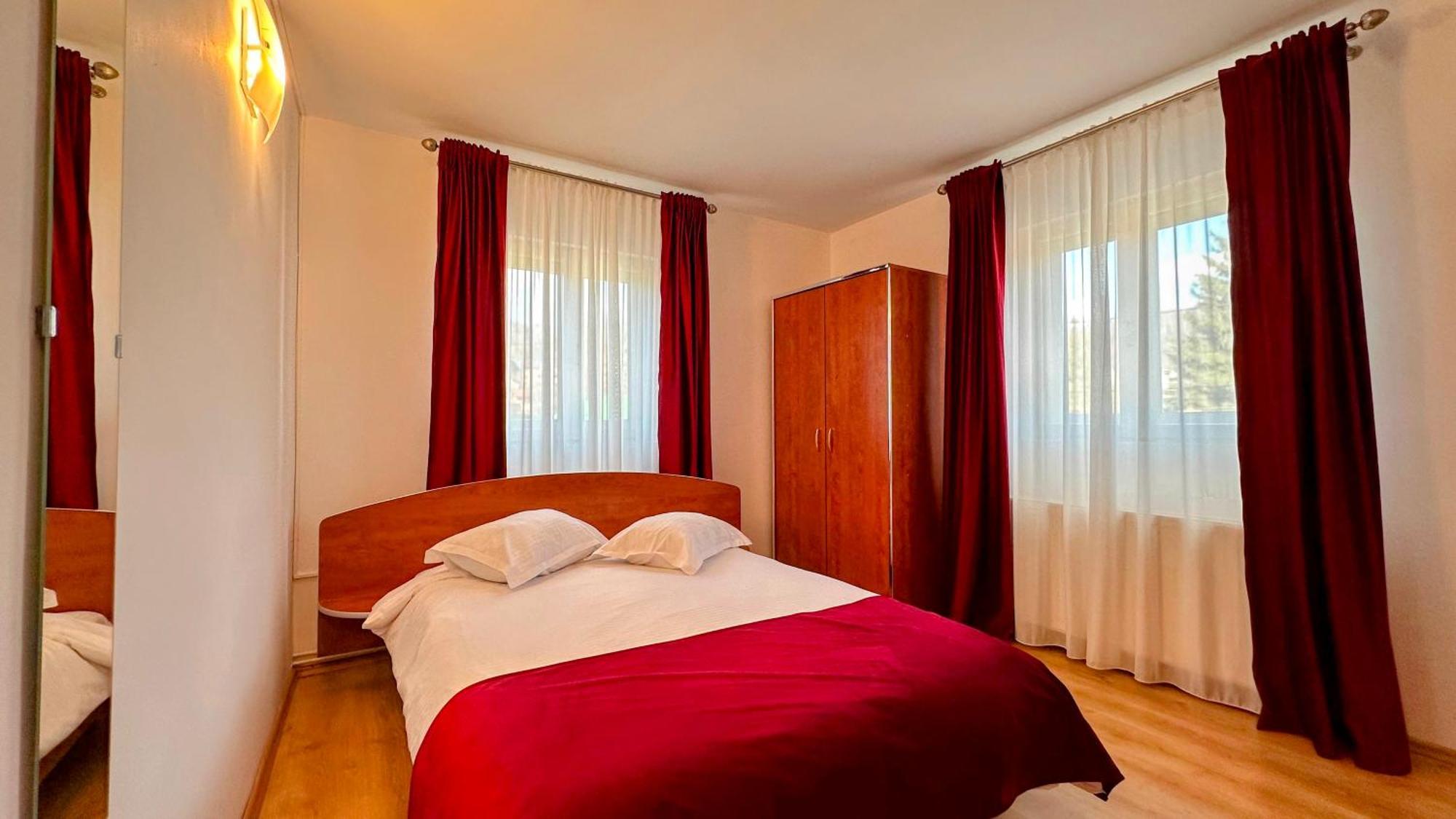 Valea Alba View - Self Check-In Hotel Busteni Exterior photo